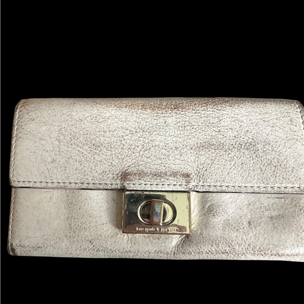 🧡FREE 👀 GIVEAWAY KATE SPADE LEATHER COIN PURSE WRISTLET WALLET GIVVY 👀🧡